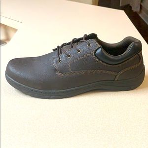 Magellan Outdoors Lace-Up Oxfords